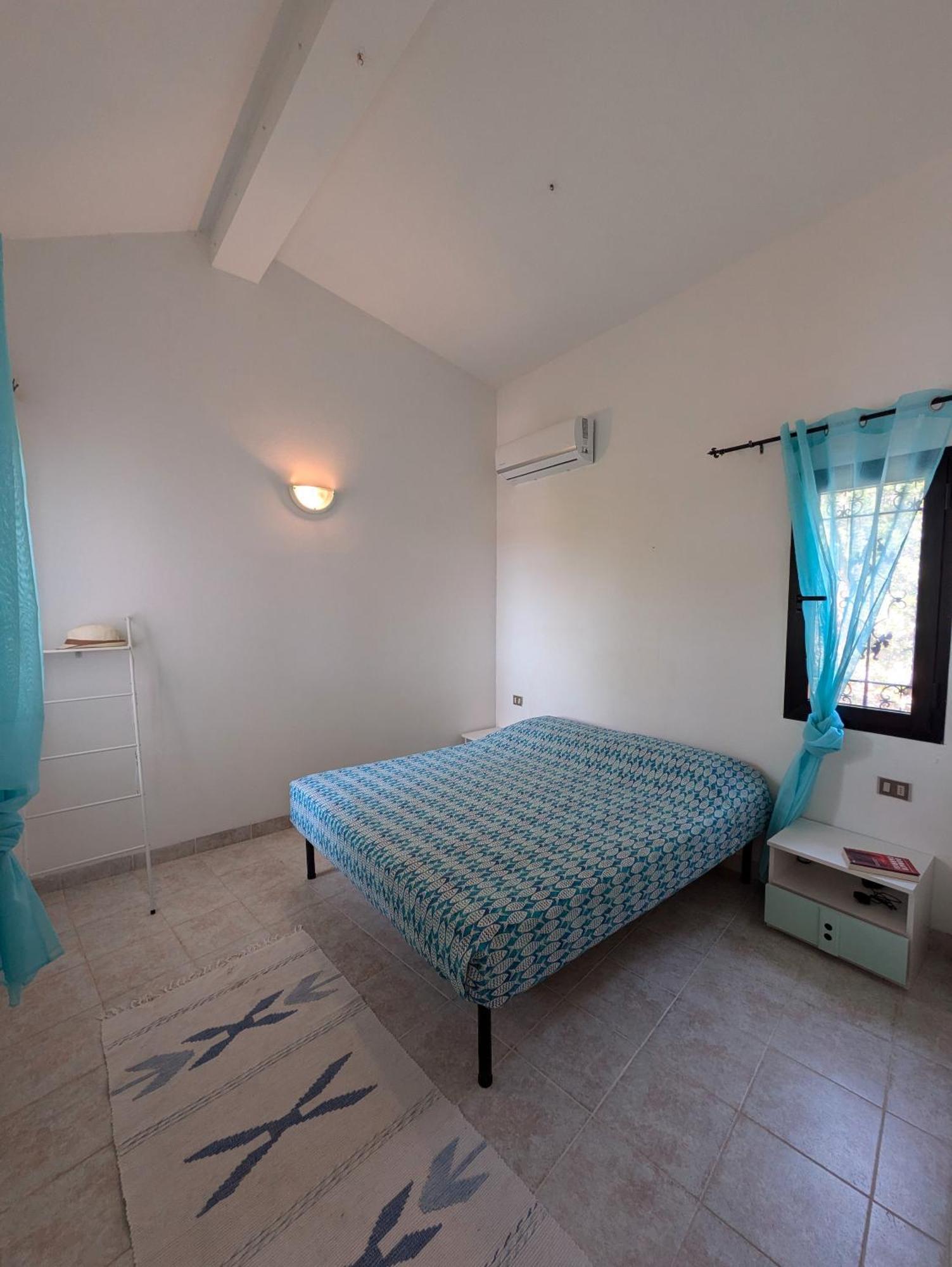 Villa Vista Mare Cala Ginepro Punta Molara Eksteriør bilde