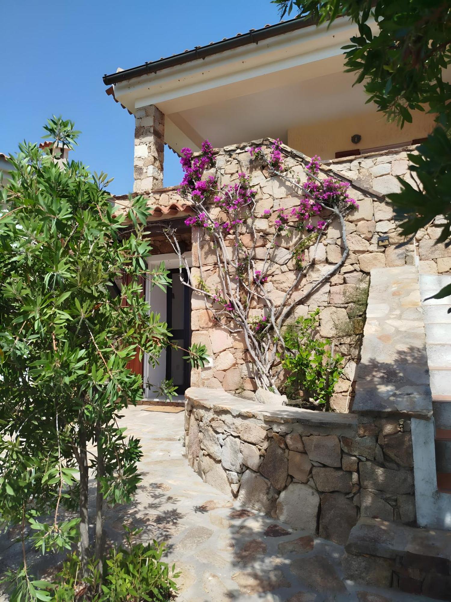 Villa Vista Mare Cala Ginepro Punta Molara Eksteriør bilde